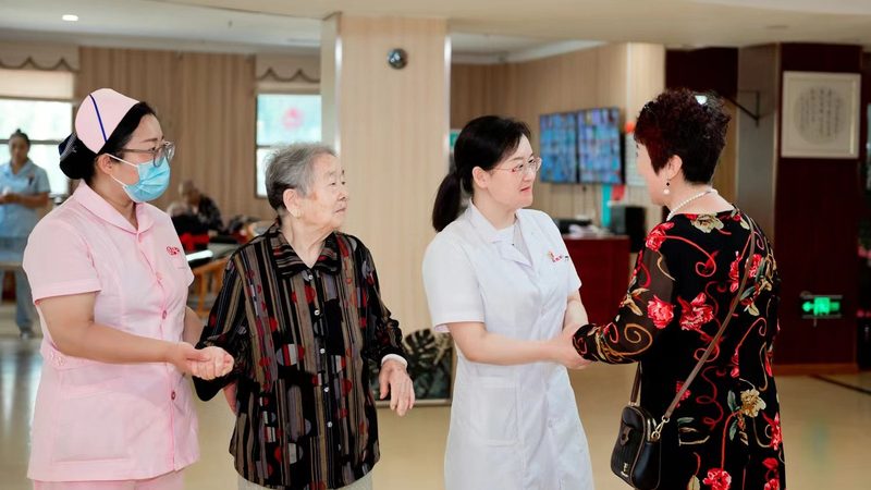 护理院护工培训时长揭秘：如何保障养老服务质量